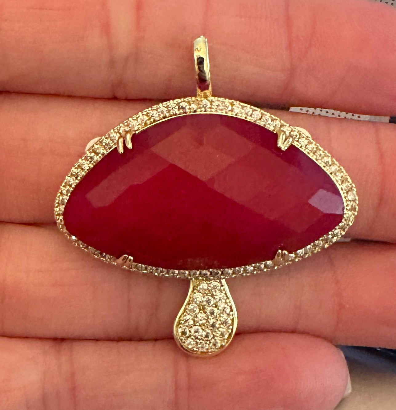Hongo Pendant