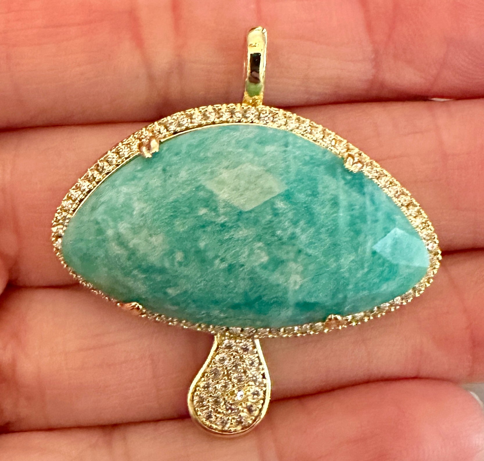 Hongo Pendant